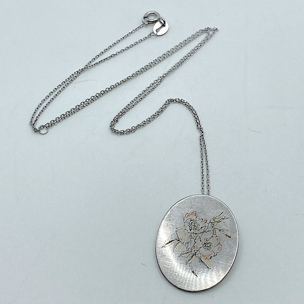 REED & Barton Damascene Oval Pendant on 925 Chain 18” & 1”